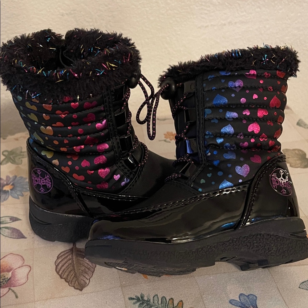 Baby girl boots ☃️